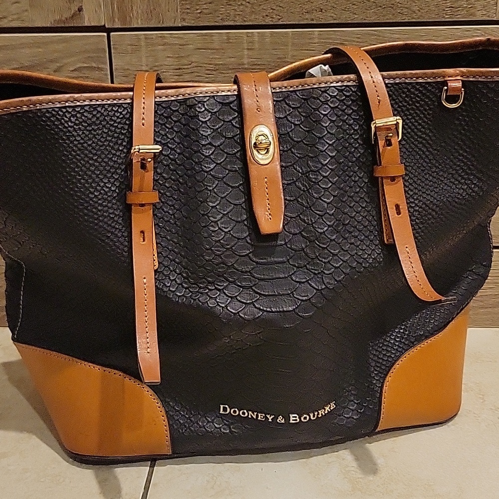 Dooney & Bourke Black and Brown Python Leather To… - image 3